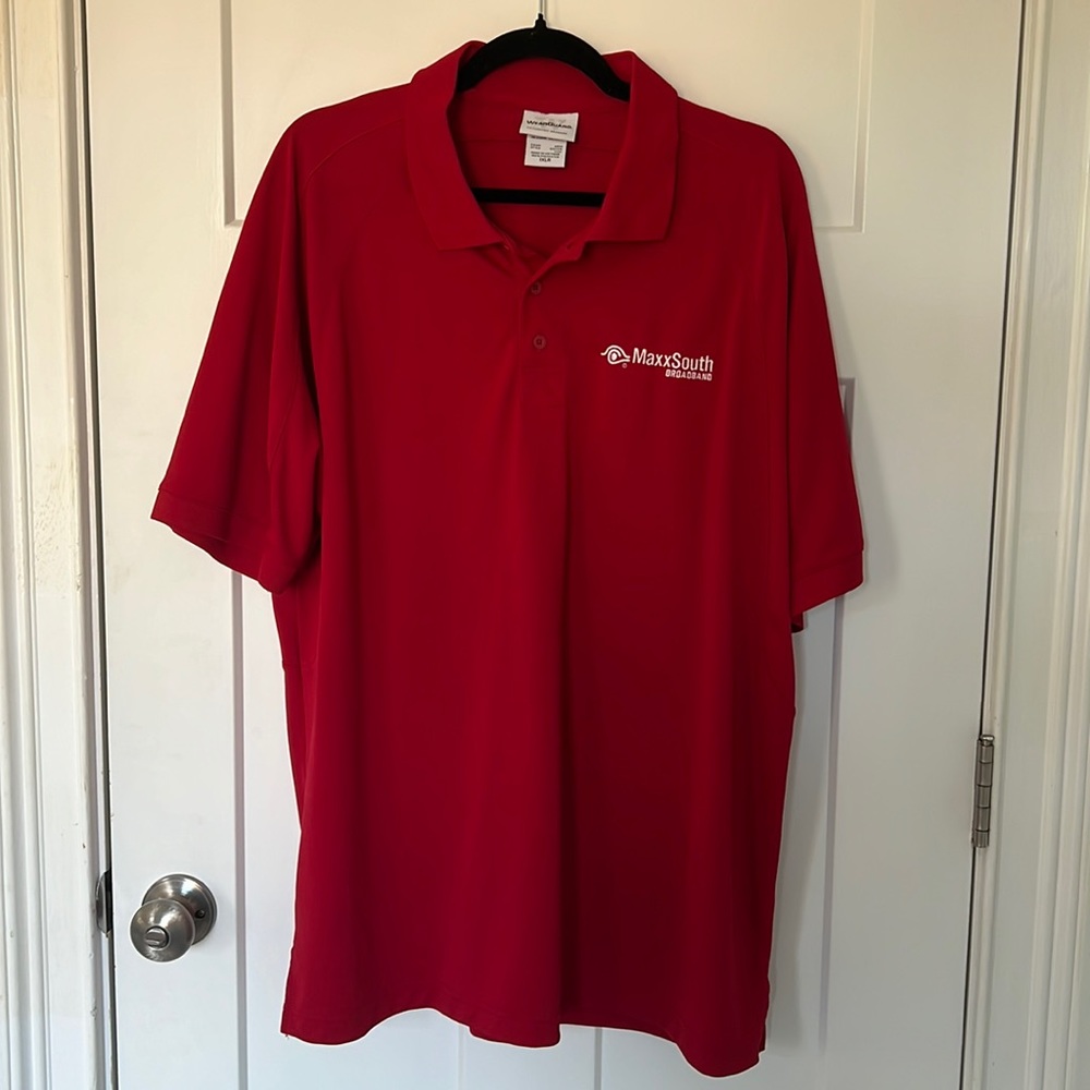 Men’s polo size 1XL